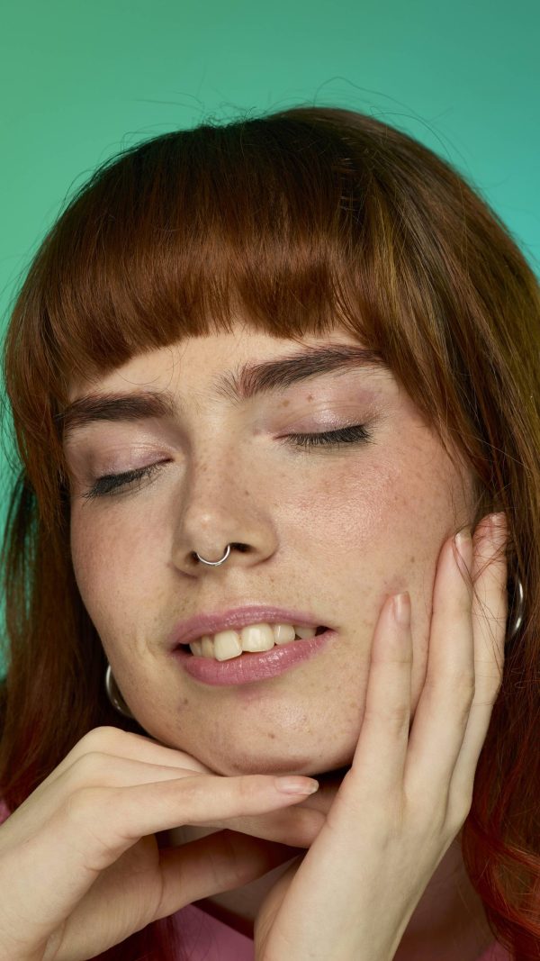 Rouge Stay sharp. Stay on point!