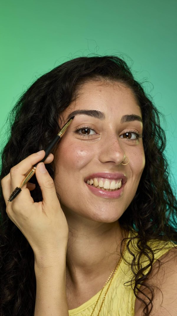 Brun Raise the brow!