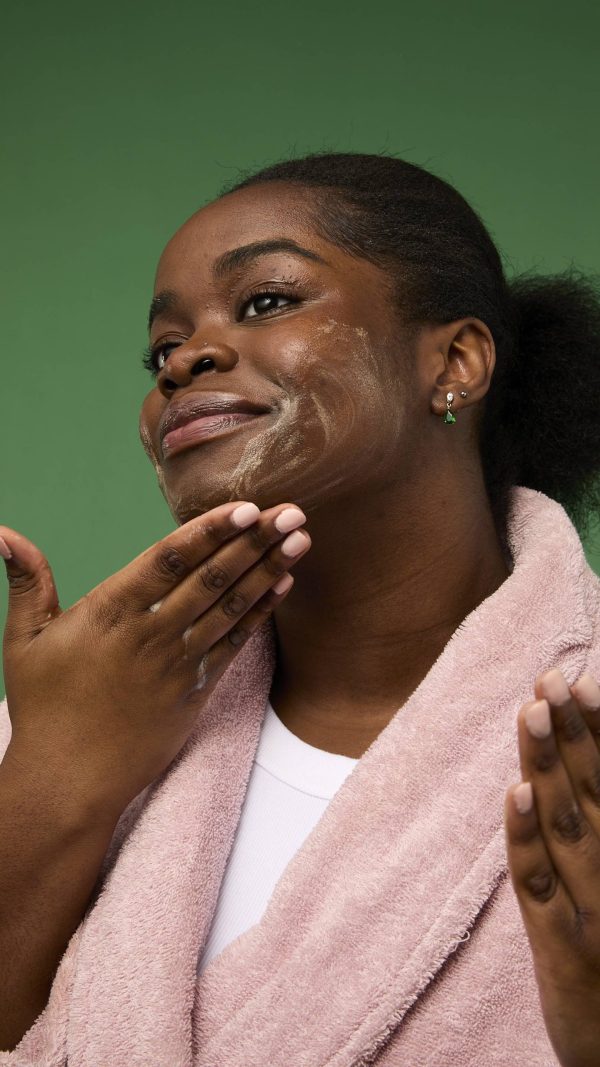 Gingerbread A hydrating gummy with British honey!