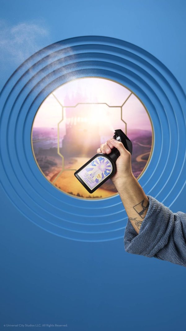 We Believe In Glinda Shouldn't this be pinker