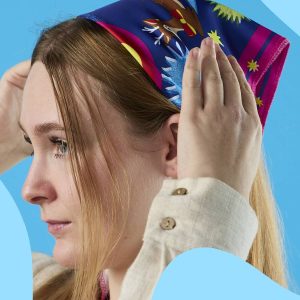 It's Christmas Deer Knot Wrap 100% recycled polyester, a 70cm x 70cm Knot Wrap