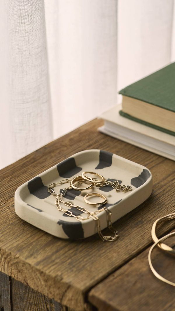 Phoenix Soap Dish Hold all your soaps and dreams