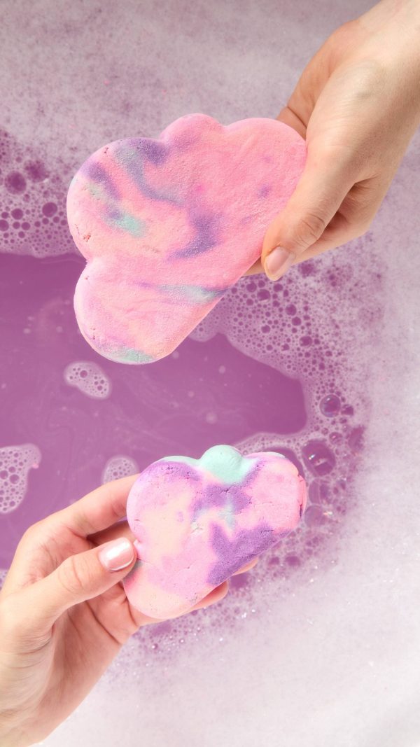 Sleepy Cosy clouds of sweet lavender