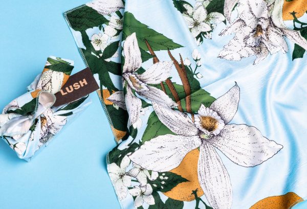 Vanillary Knot Wrap 100% recycled plastic, a 50cm x 50cm Knot Wrap